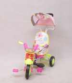 Tricycle avec chapeaux – Image 2